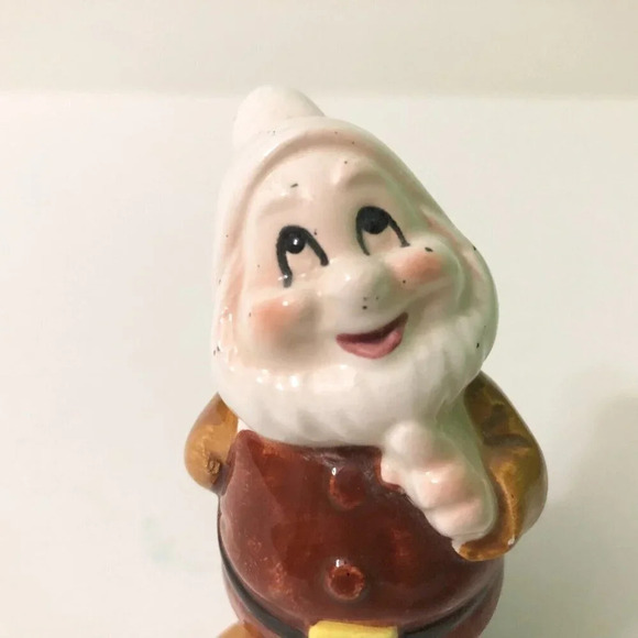 Vintage Disney Snow White Happy Dwarf White Hat Figurine 3.5 Inch Tall  Japan - Picture 2 of 13